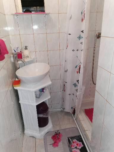 Studio Tres Agreable Totalement Independant Dans Maison Avec Cour Sans Vis A Vis Villa Vittel Exterior photo